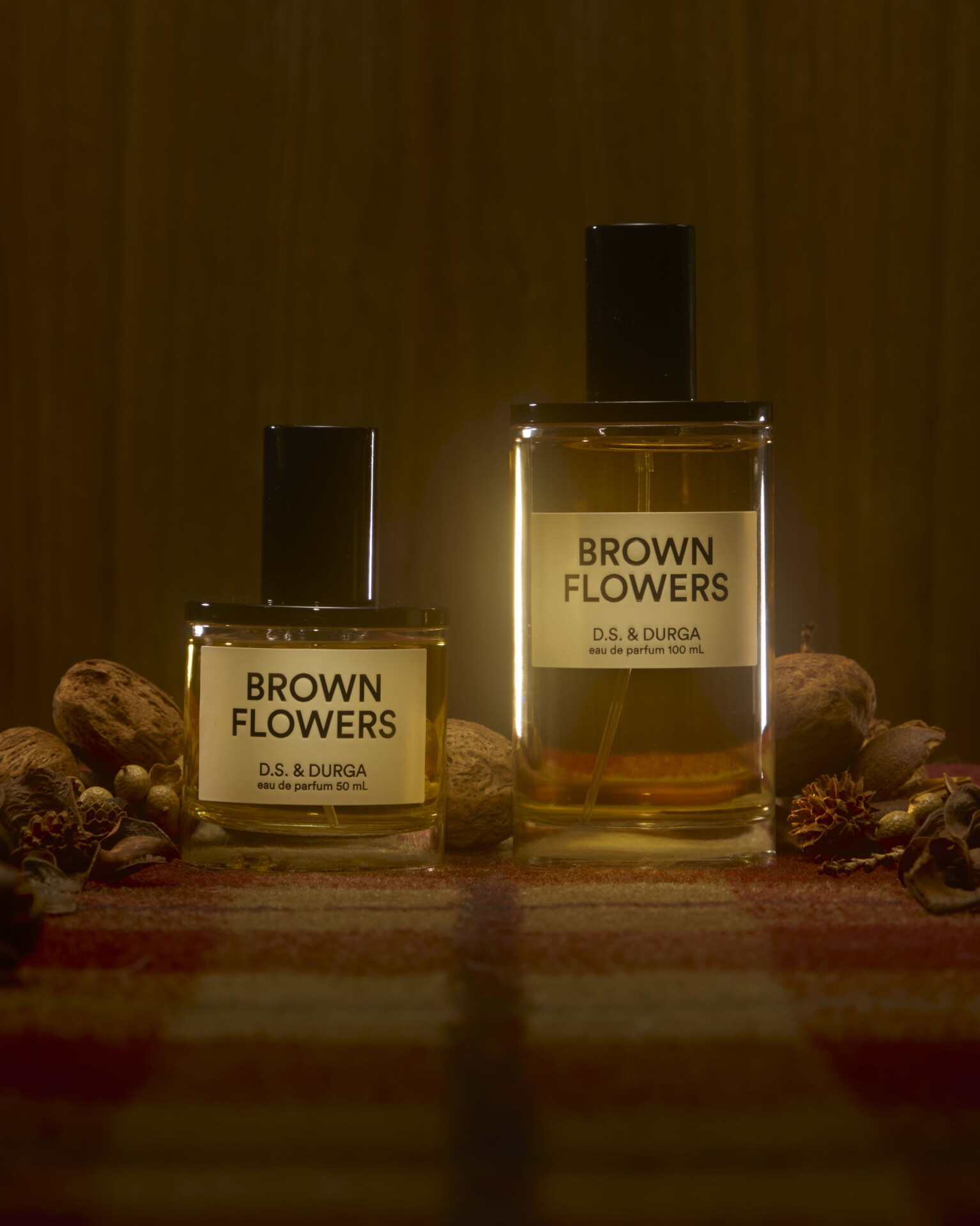 Brown Flowers di D.S. & Durga